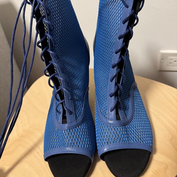 Yami Dance Shoe - Yashira Blue - Mesh, Size 9 / 3in Flared Heel - Picture 3 of 5